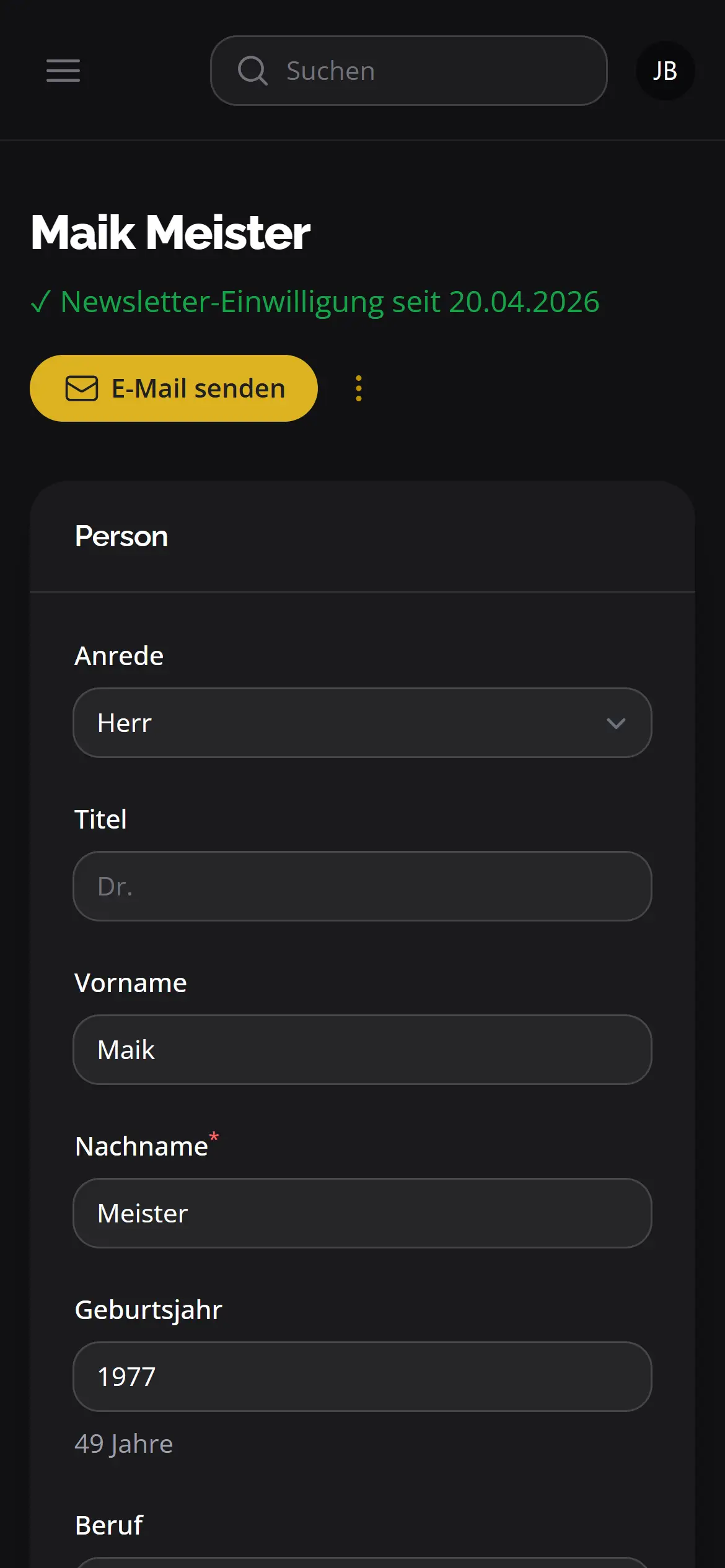 Teilnehmer-Profil von Nemo 2.0 am Handy im Dunkelmodus (Beispieldaten)